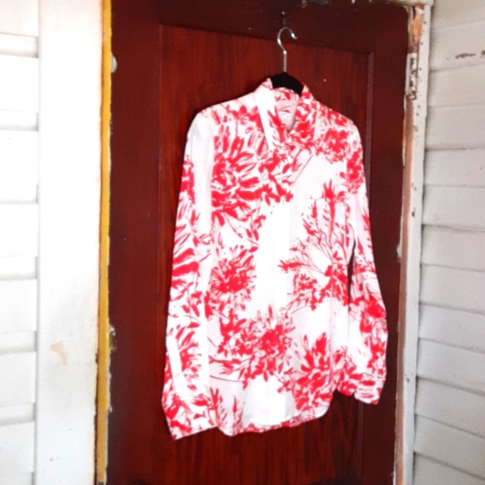 Equipment sz XS classic 100% silk button down shirt NWOT